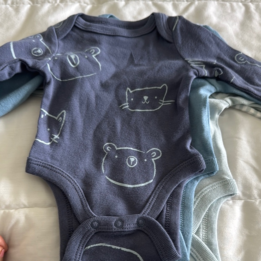 NWT Cloud Island 4 pk long-sleeve Adorable Blue Animal Print Baby Onesie